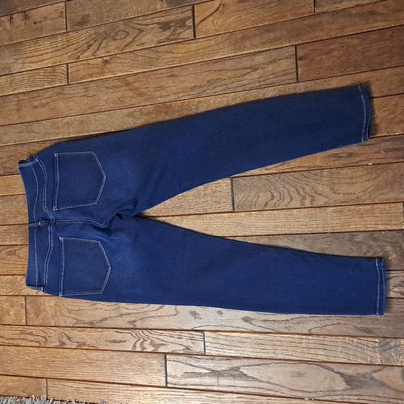 SO Dark Denim Jegging Stretch Jeans. Size 11 NWOT - Picture 3 of 7